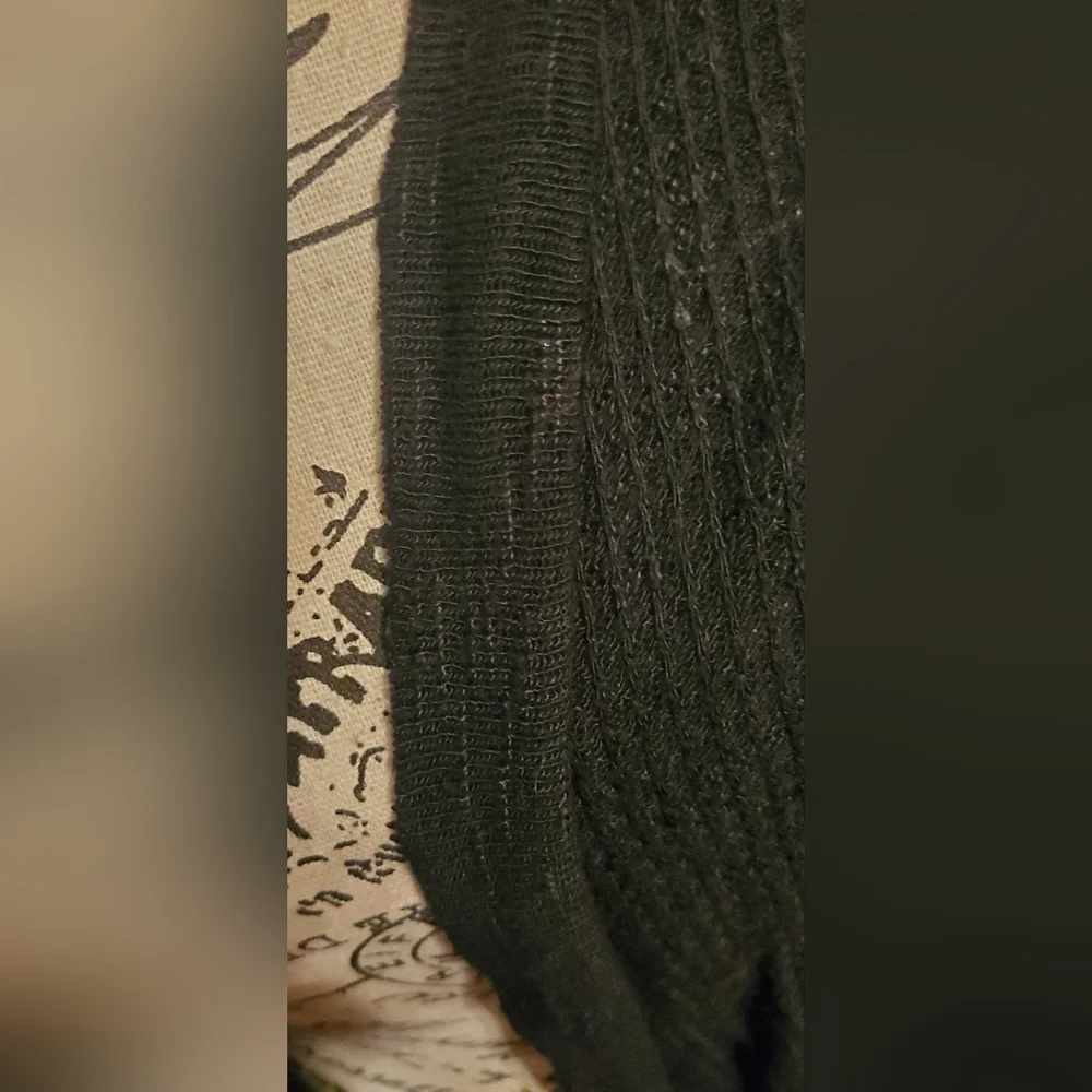 Studio Y short sleeve lightweight black cover up. Size small. - Picture 4 of 5